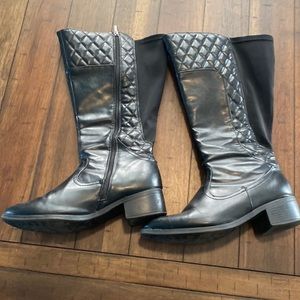 Torrid Black 11W Boots